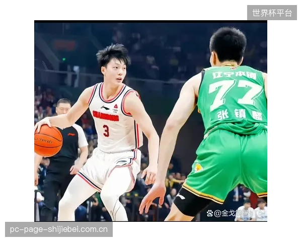 黑龙江队的周晓蕊在女子绕圈赛中展现强大耐力，成功单飞并顶住主车群追击，最终夺冠。
